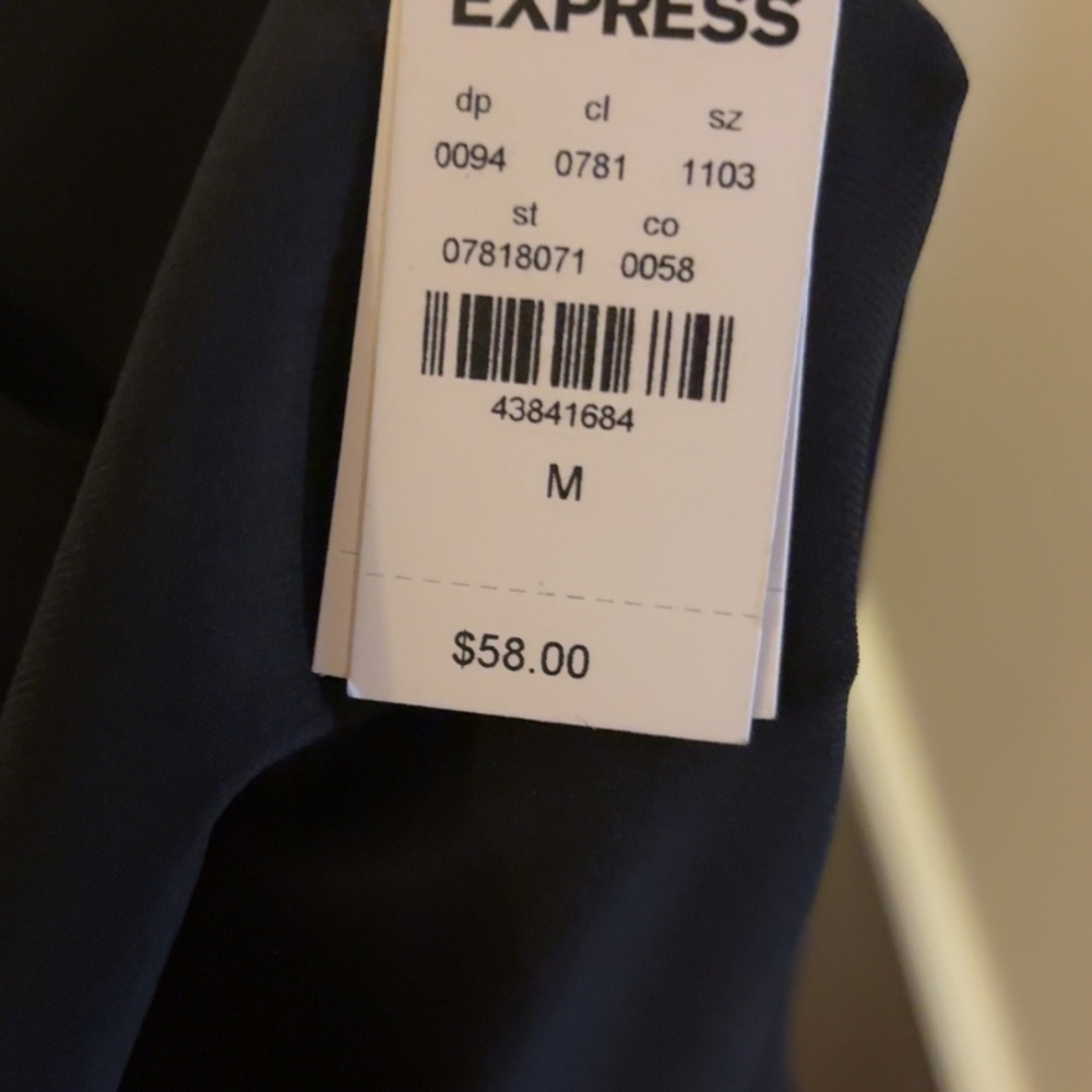 Dress - Picture 4 of 4